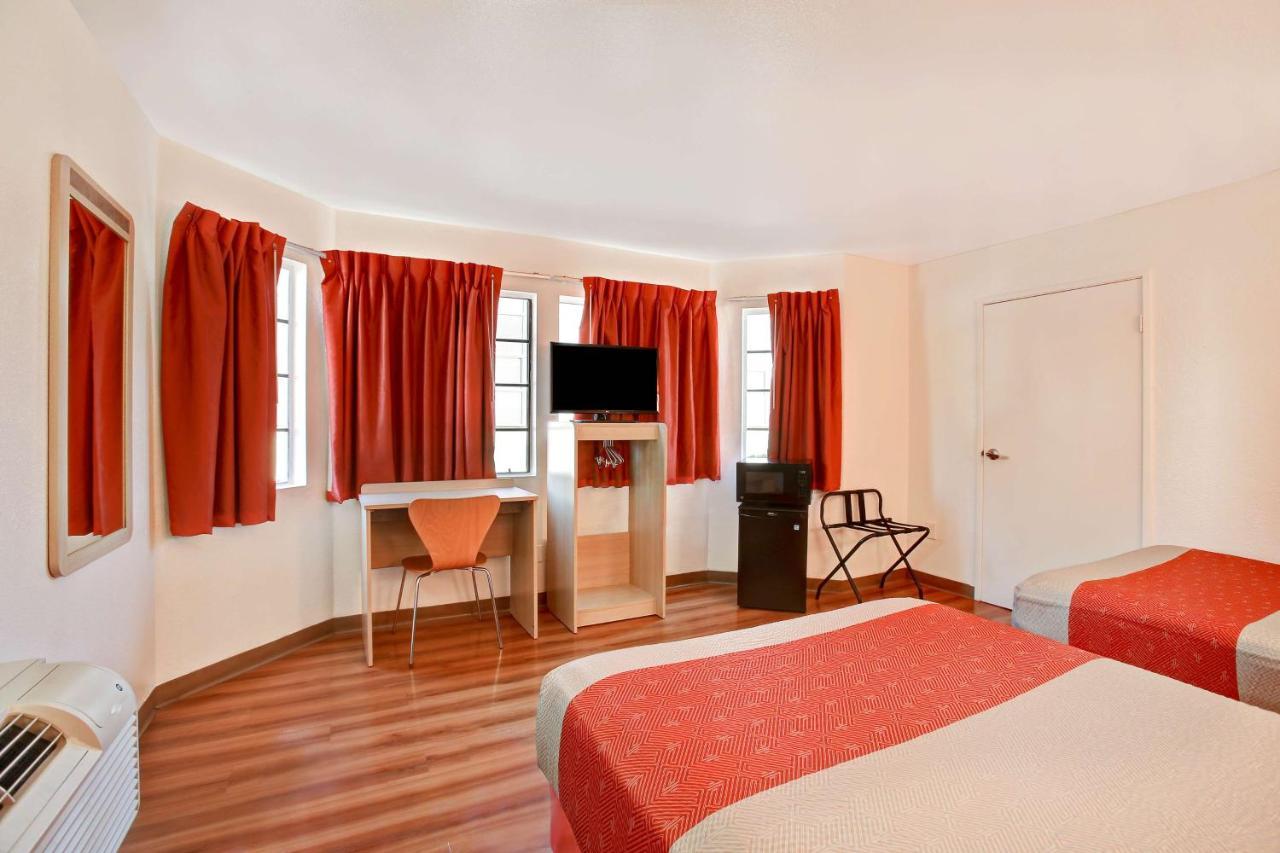 Hotel 6-fremont, Ca - North 2*