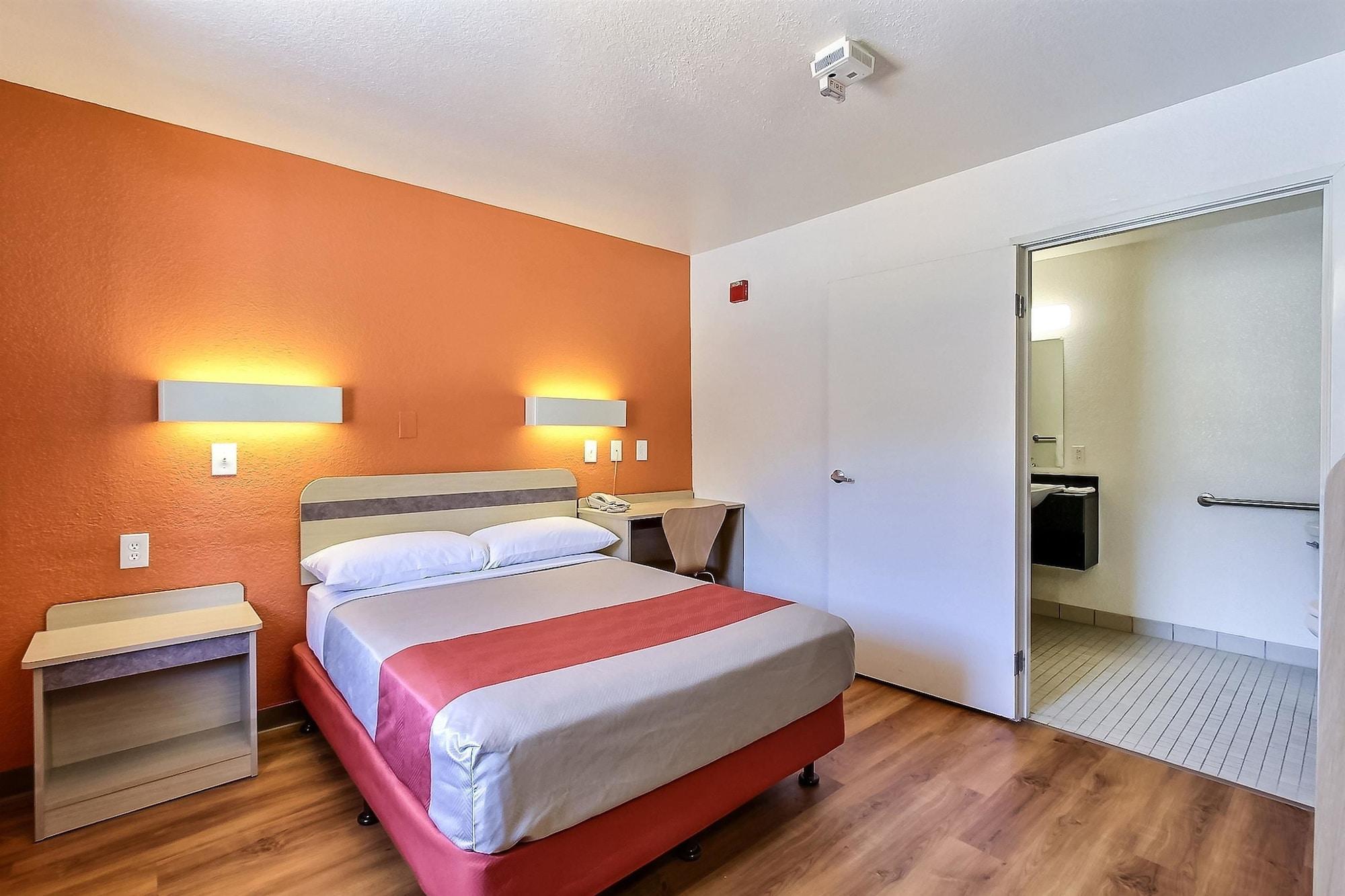 Hotel 6-fremont, Ca - North Fremont